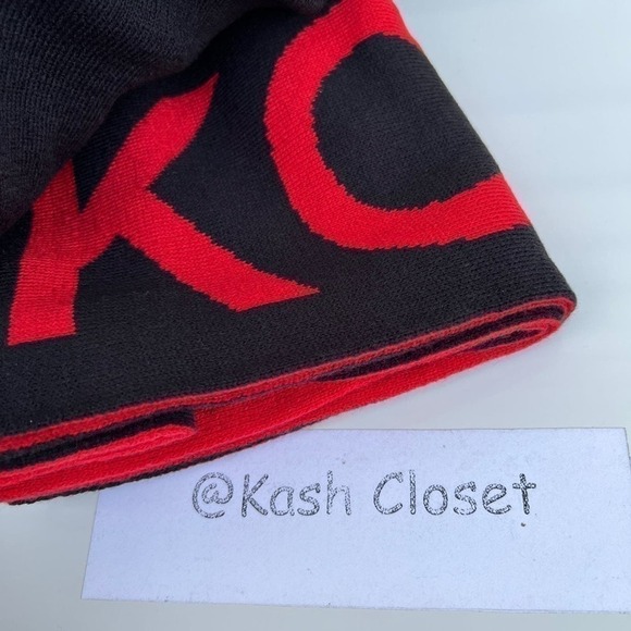 Michael Kors Mens Hat ,Scarf Gift Set Black Red - Picture 5 of 6